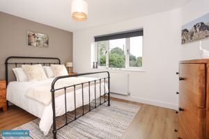 Annexe - Bedroom- click for photo gallery